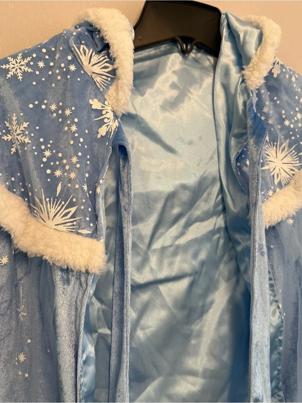 Elsa Like little Girl dress Light Blue Satin-Look cape- little girl size 7